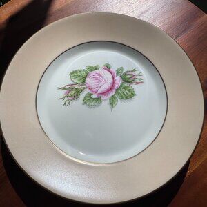Vintage 1986 Royal Copenhagen Kring 7.5" Plate / Elegant Rose Design & Gold Rim